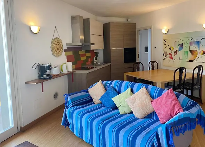 The Duplex - Big With Terraces *